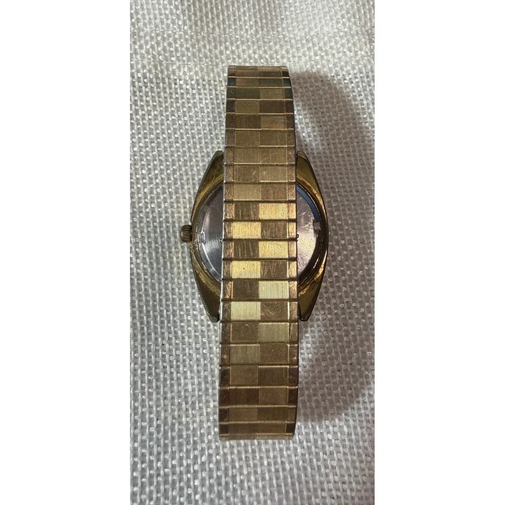 Vintage Seaboard System Railroad Watch Mens Gold Tone Speidel Band Train